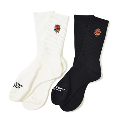 RUDE GALLERY RG0545 ROSE EMB SOCKS BLACK WHITE